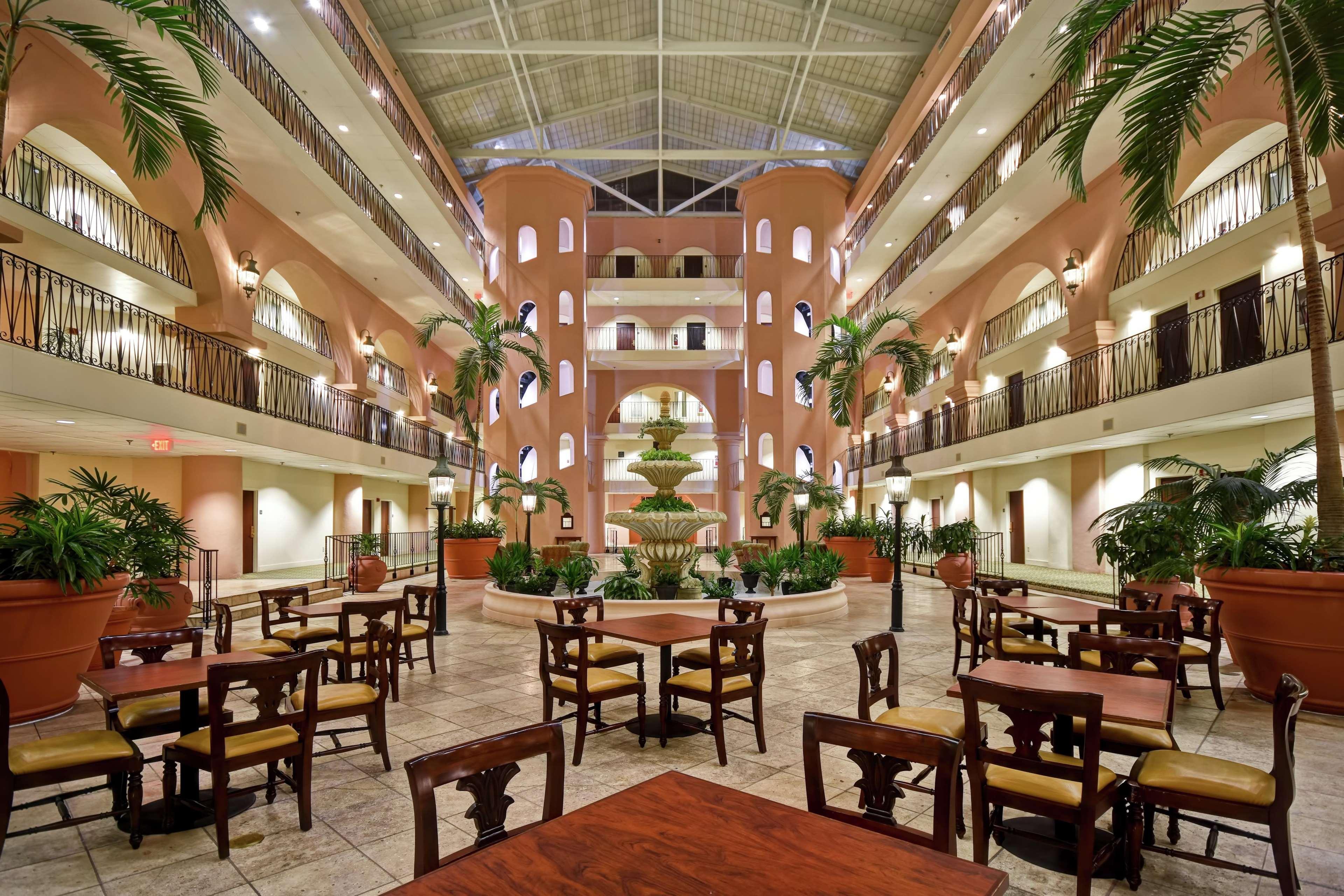 Embassy Suites Charleston - Historic District Exteriér fotografie
