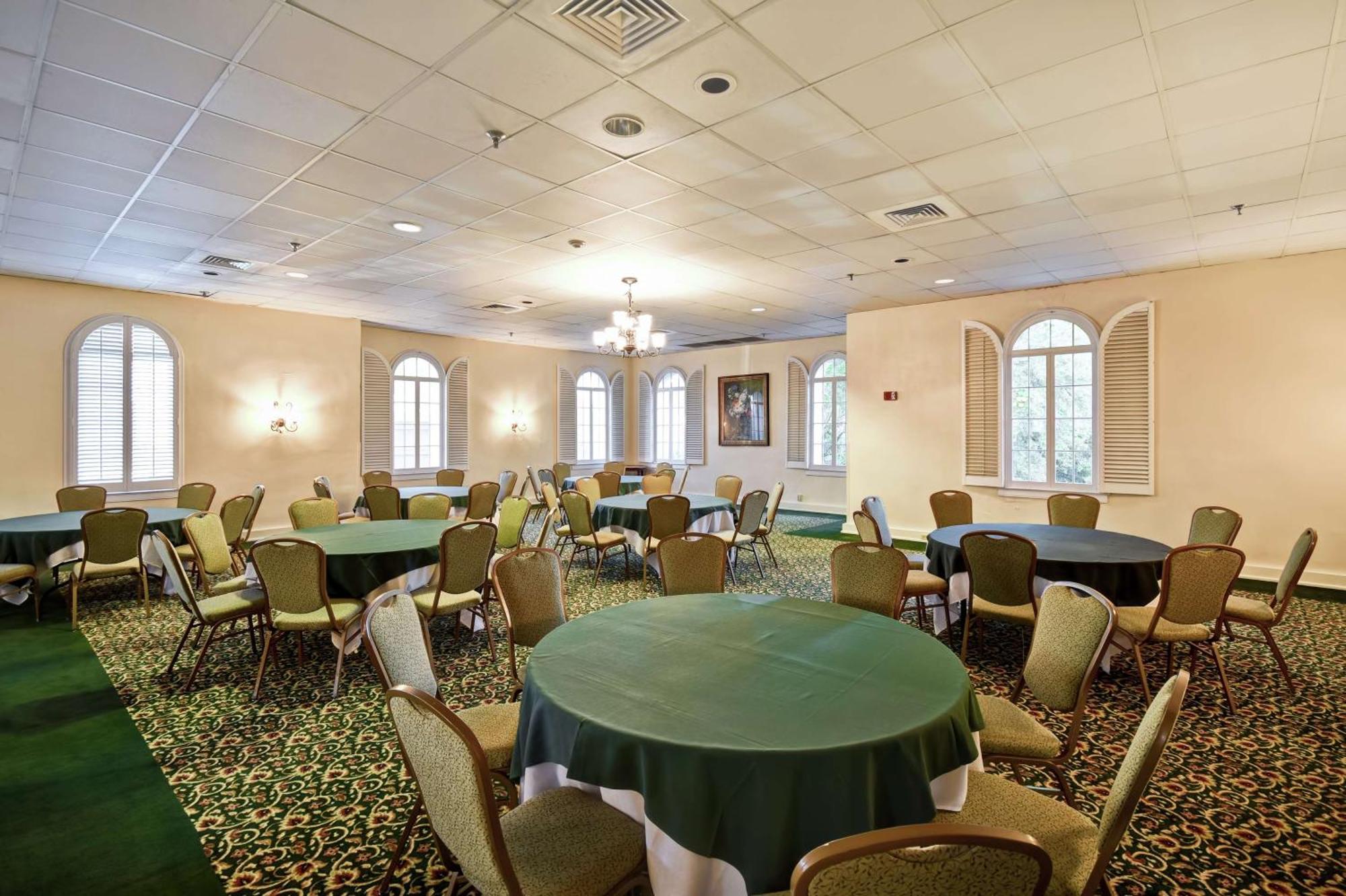 Embassy Suites Charleston - Historic District Exteriér fotografie